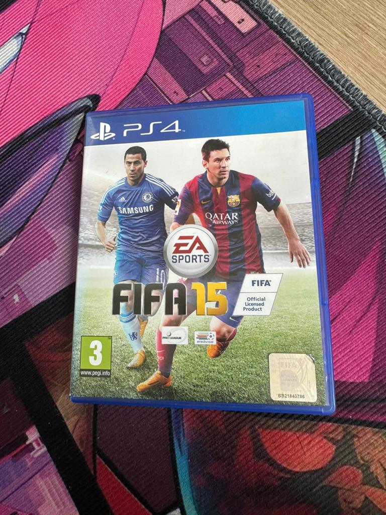 FIFA 15 PS4 - Voetbalgame voor PlayStation 4, Spelcomputers en Games, Gebruikt, Eén computer, Ophalen of Verzenden, Sport