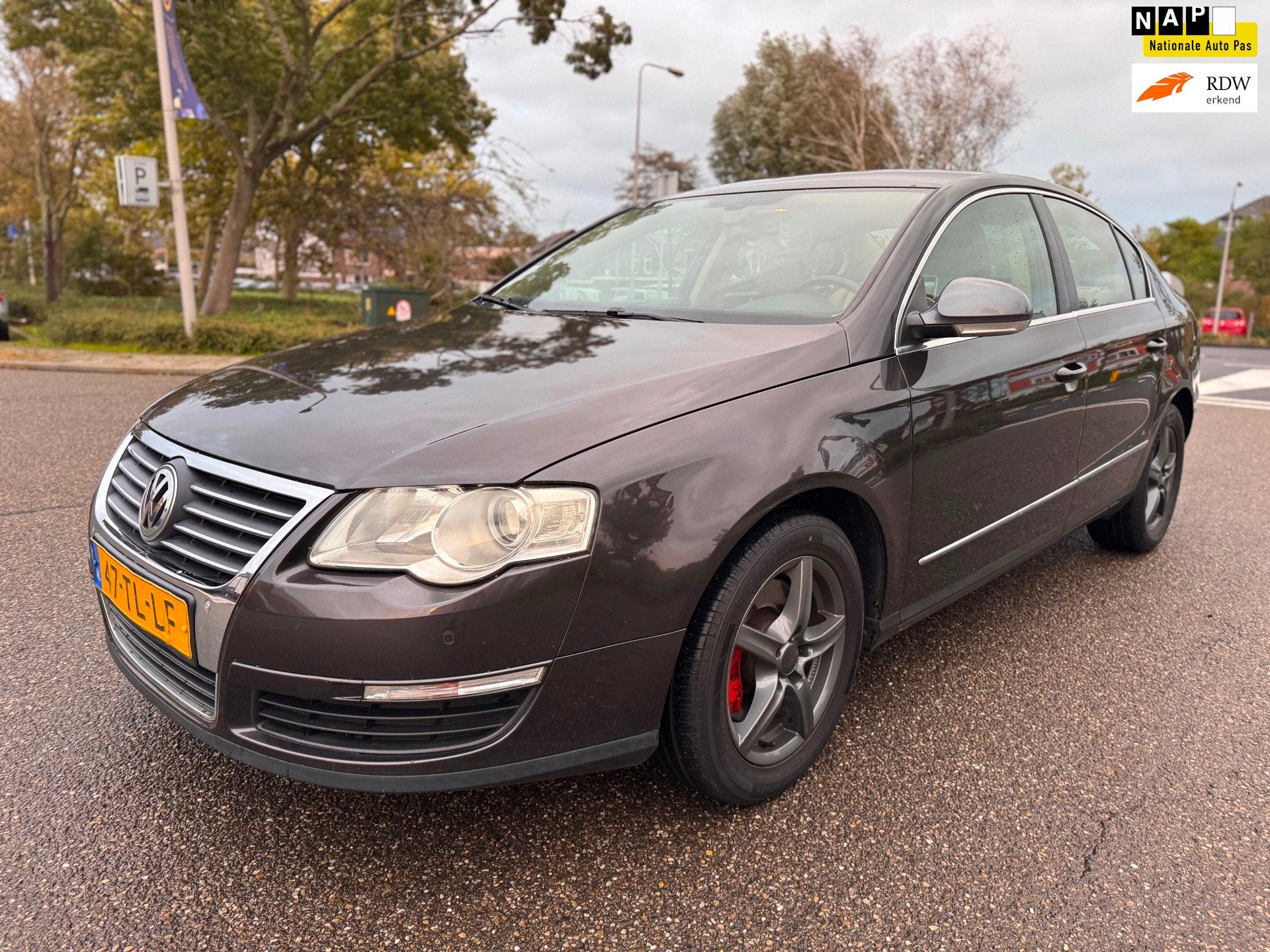 Volkswagen Passat 2.0 FSI Highline / airco / cruise.control, Voorwielaandrijving, 730 kg, Gebruikt, Beige