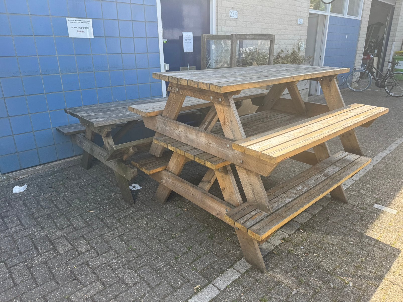 Massieve picknicktafels, Ophalen, Zo goed als nieuw, Nvt, Rechthoekig
