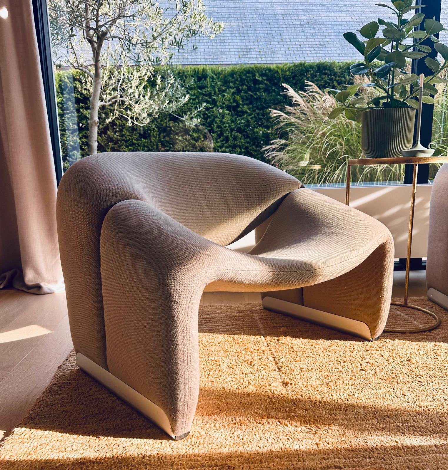 Groovy chair de M-chair Pierre Paulin, Huis en Inrichting, Ophalen, Gebruikt, Minder dan 75 cm, Stof