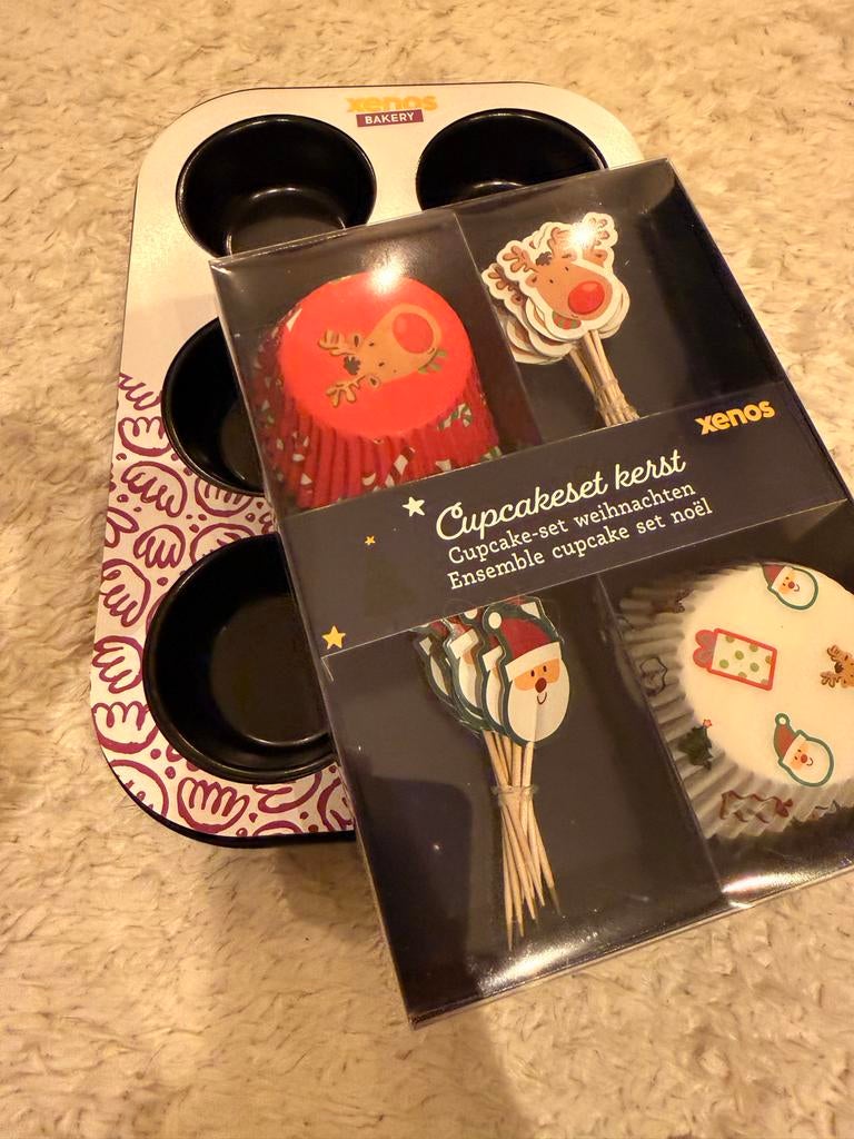 Cupcake bakvorm met kerst cupcake set, Ophalen of Verzenden, Nieuw, Cupcakes, Bakvorm