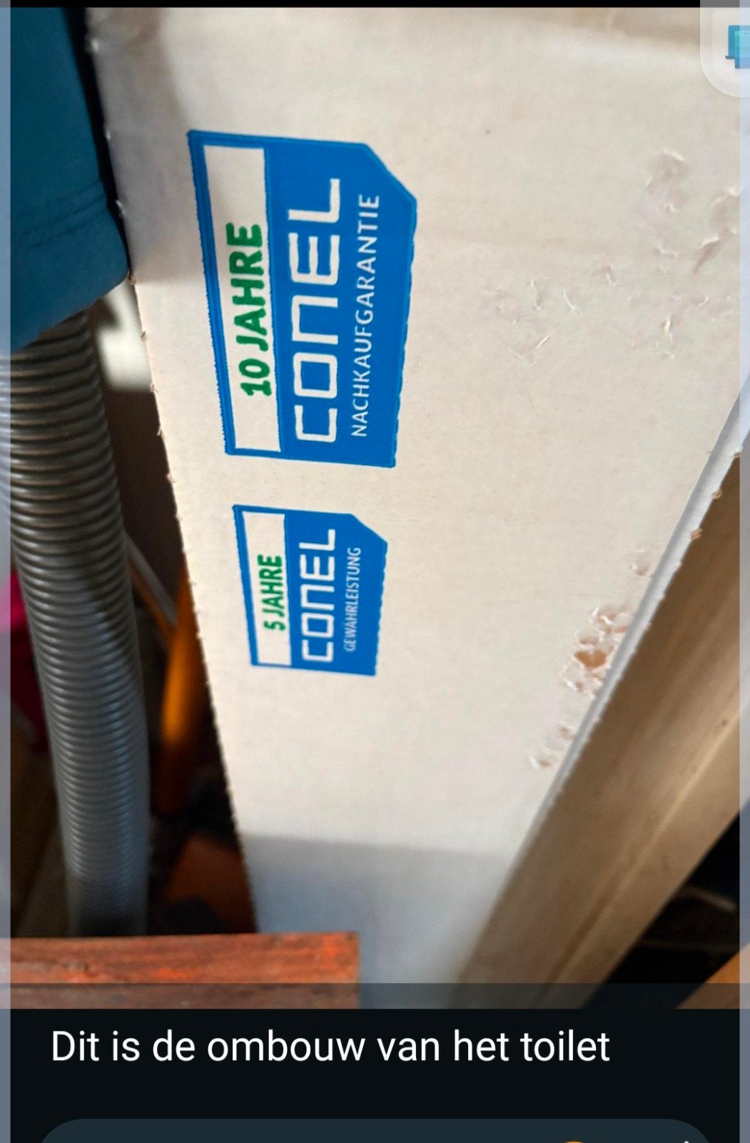 Nieuw hangend toilet met pot (Conel), Doe-het-zelf en Verbouw, Ophalen, Nieuw, Toilet