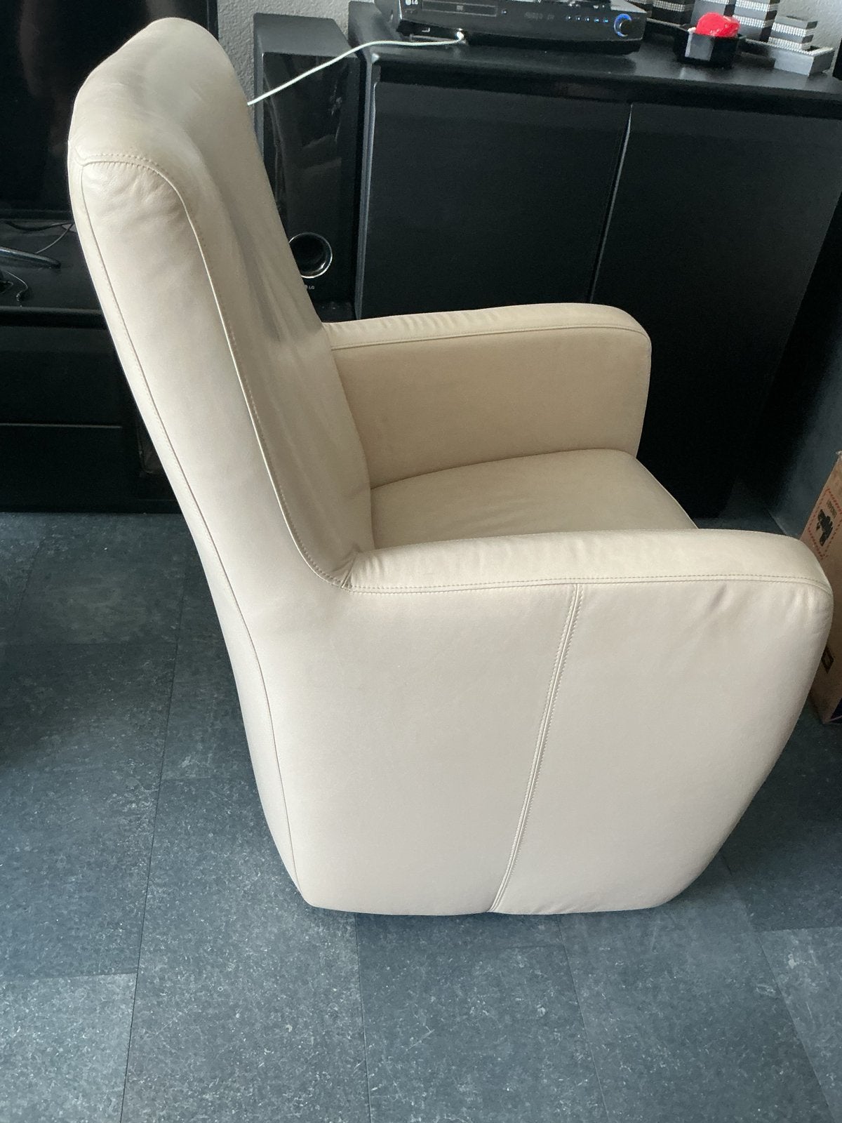 Mooie en comfortabele creme fauteuil van W. Schillig, Ophalen, Minder dan 50 cm, Gebruikt, Minder dan 75 cm