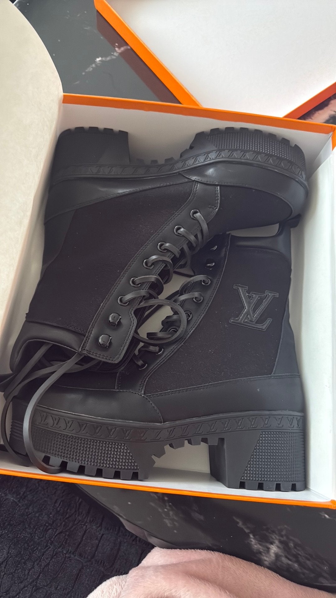 Nieuwe Louis Vuitton laarzen maat 39, Ophalen of Verzenden, Nieuw, Zwart, Lage of Enkellaarzen