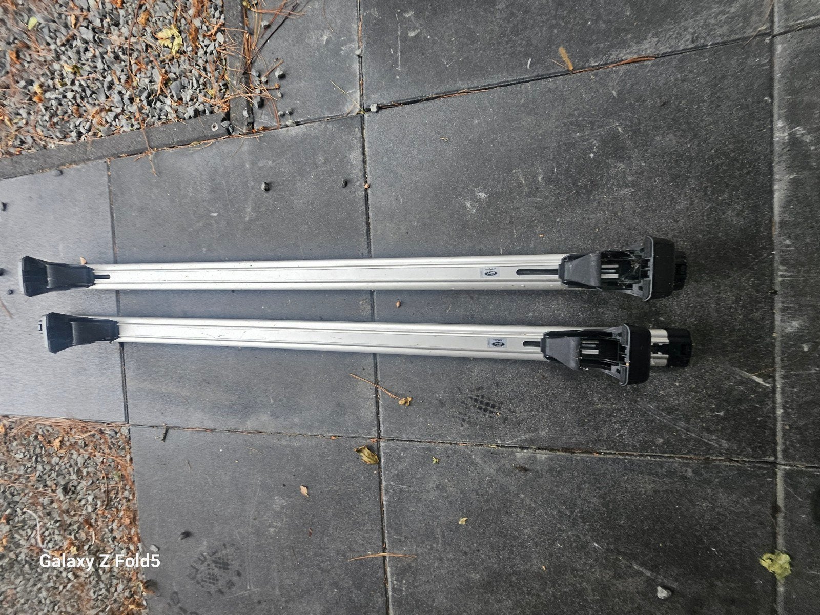 Dakkoffer Thule Pacific 200 met Ford dakdragers, Auto diversen, Dakkoffers, Ophalen of Verzenden, Gebruikt