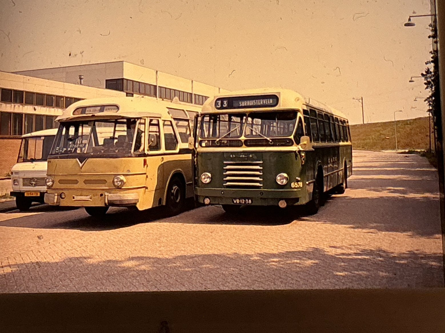 SURHUISTERVEEN OUDE AUTOBUS DIA GADO, Verzenden