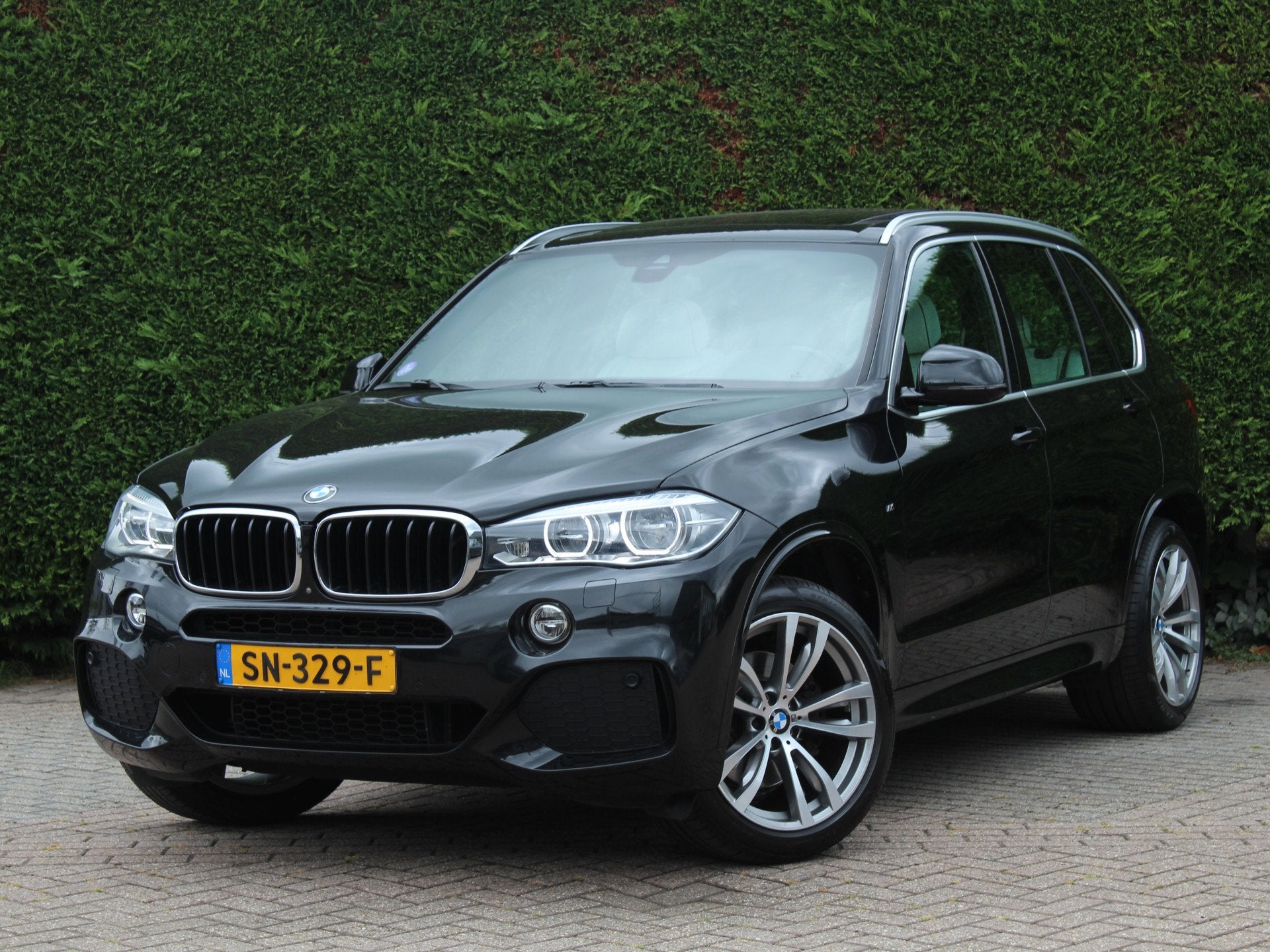 BMW X5 xDrive35i High Executive M Sport | Trekhaak | Panoram, Auto's, Dealer onderhouden, 2005 kg, Gebruikt, Zwart