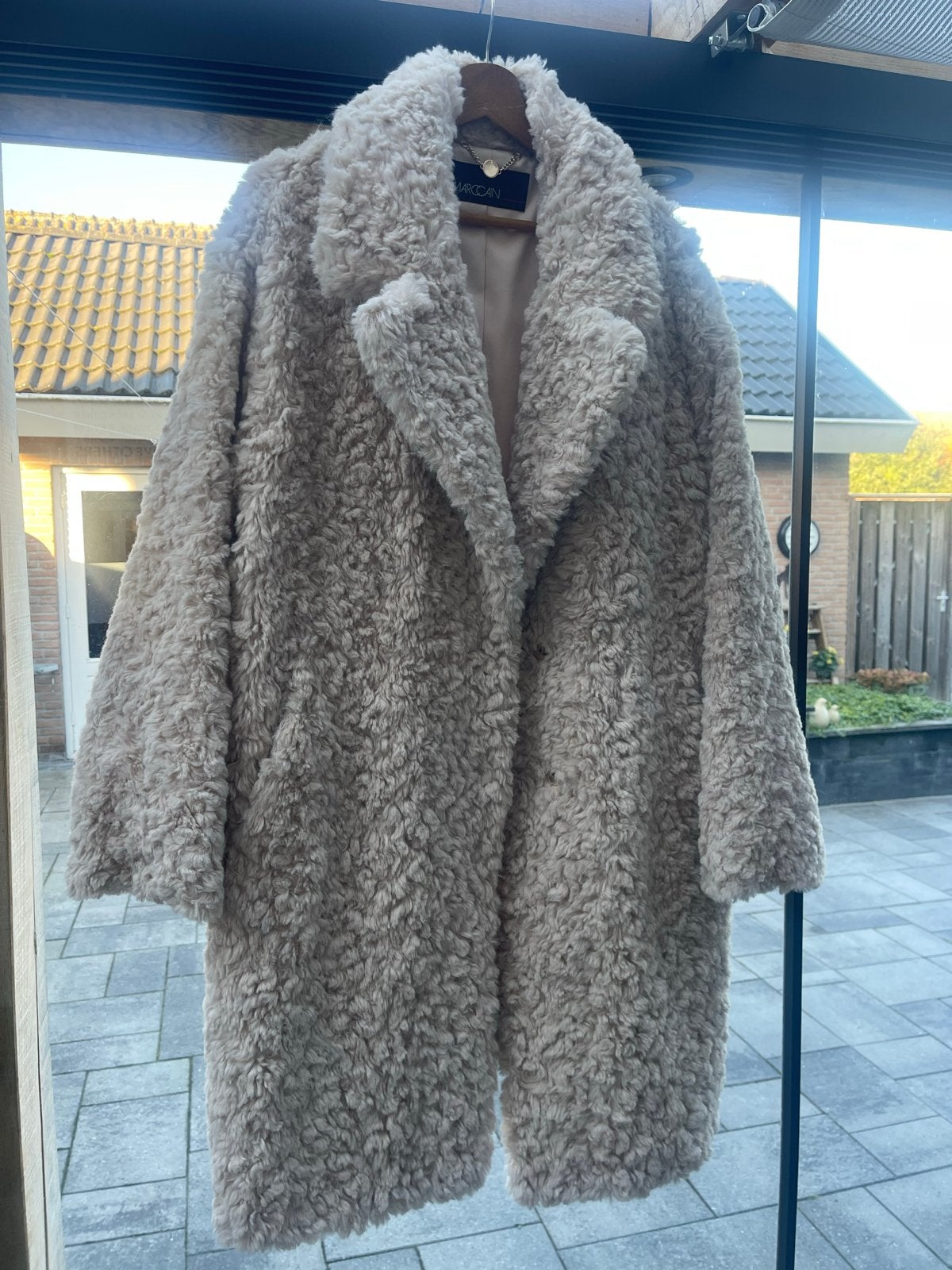 Marc Cain teddy jas - Maat N7 (vergelijkbaar met XL), Kleding | Dames, Ophalen of Verzenden, Zo goed als nieuw, Beige