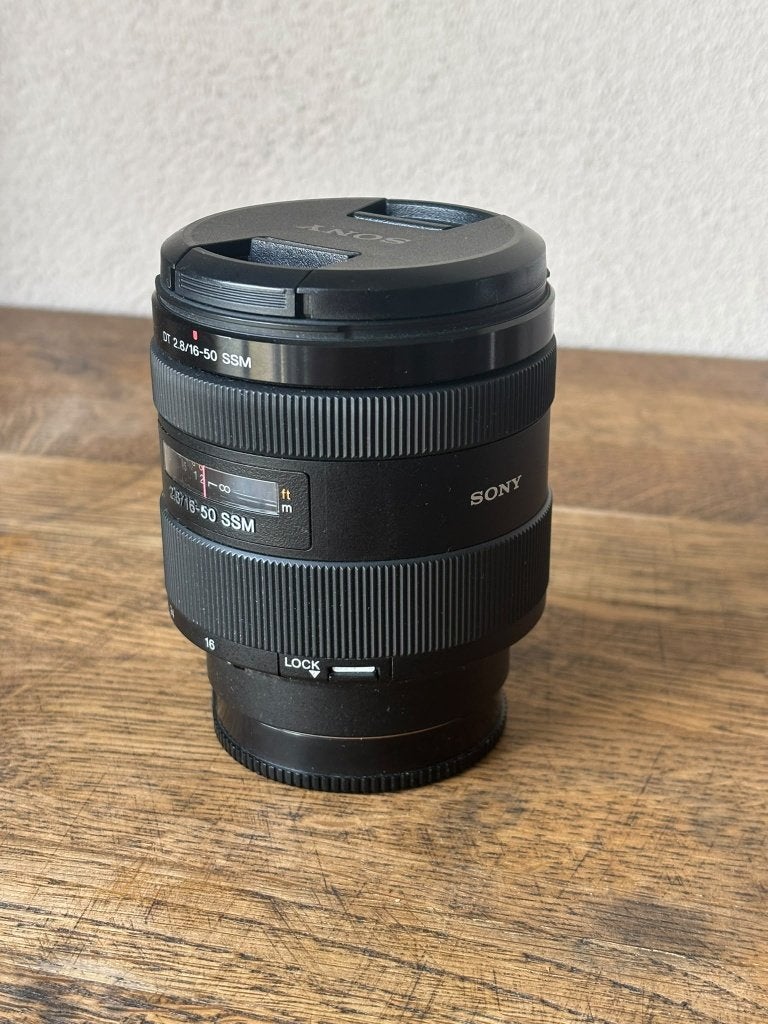 Foto 7 van Sony A77 II + Sony DT 16-50 + Tamron 18-270mm — complete set