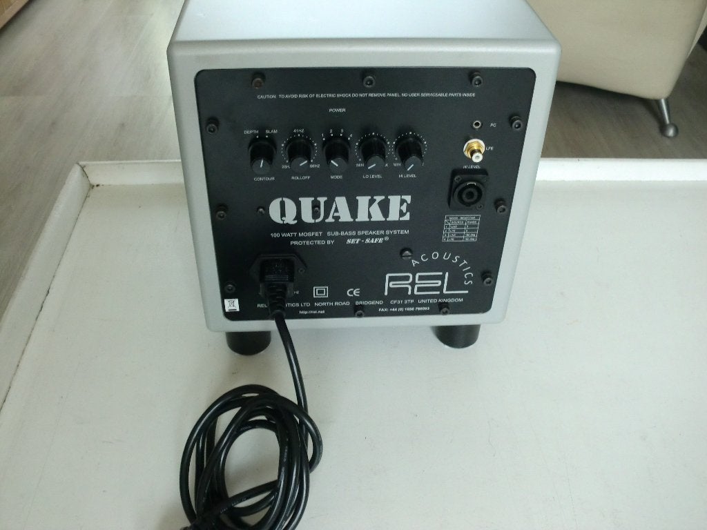 Rel Quake top subwoofer onderhoud gehad te beluisteren., Audio, Tv en Foto, Overige merken, Ophalen of Verzenden, Zo goed als nieuw