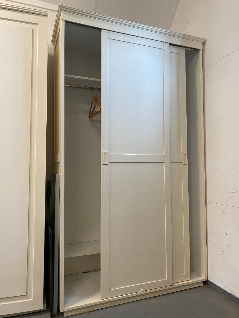 kledingkast, Ophalen, Gebruikt, 100 tot 150 cm, Met plank(en)