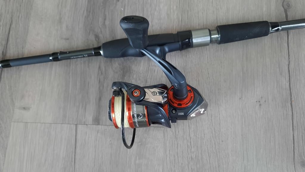 Ultra light vishengel met molen, Ophalen, Zo goed als nieuw, Complete hengel