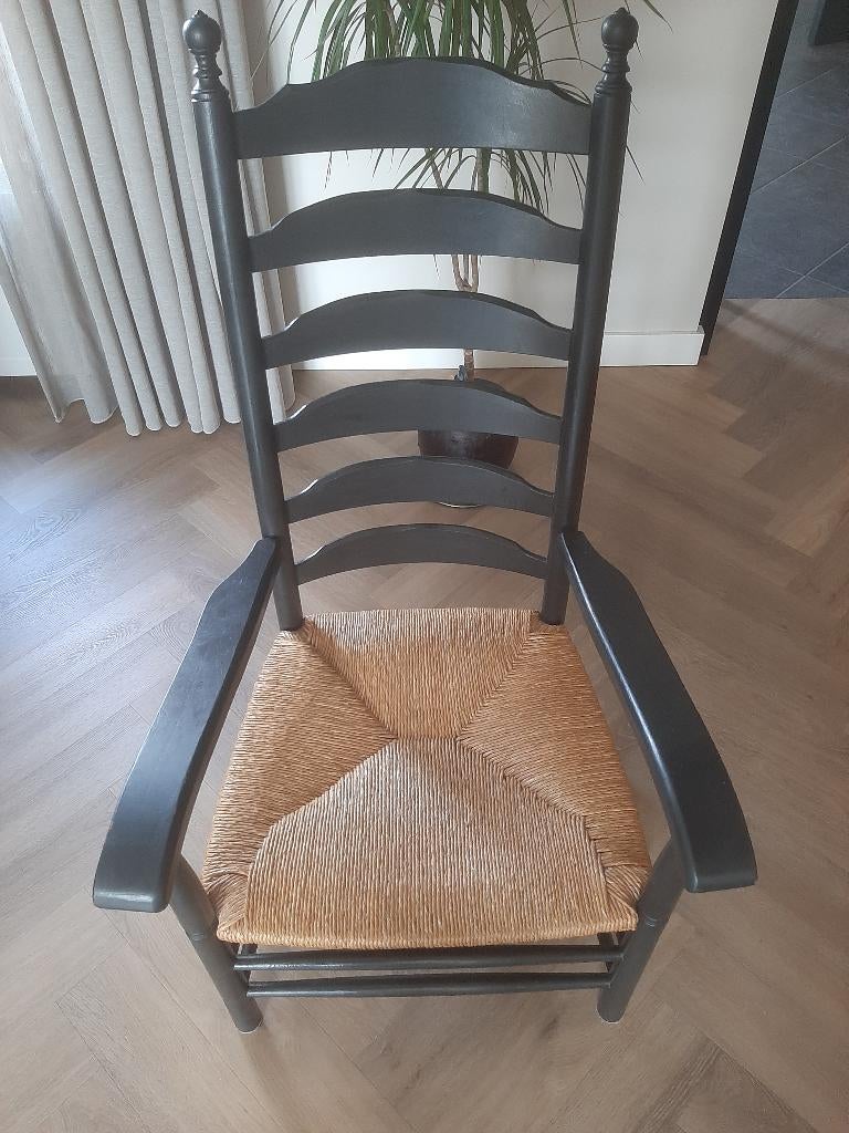 stoel met rieten zitting,  Haardstoel, Huis en Inrichting, Ophalen, Gebruikt, Zwart, Hout
