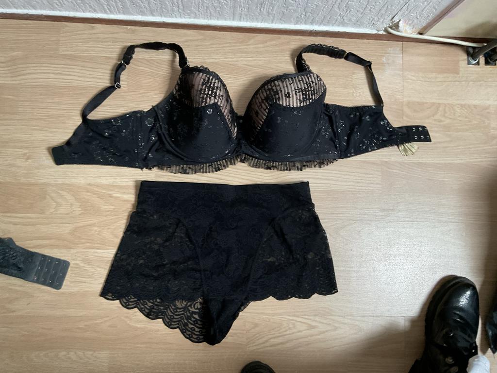 Mooie set bh 85E en slip 40, Ophalen of Verzenden, Zwart, Setje