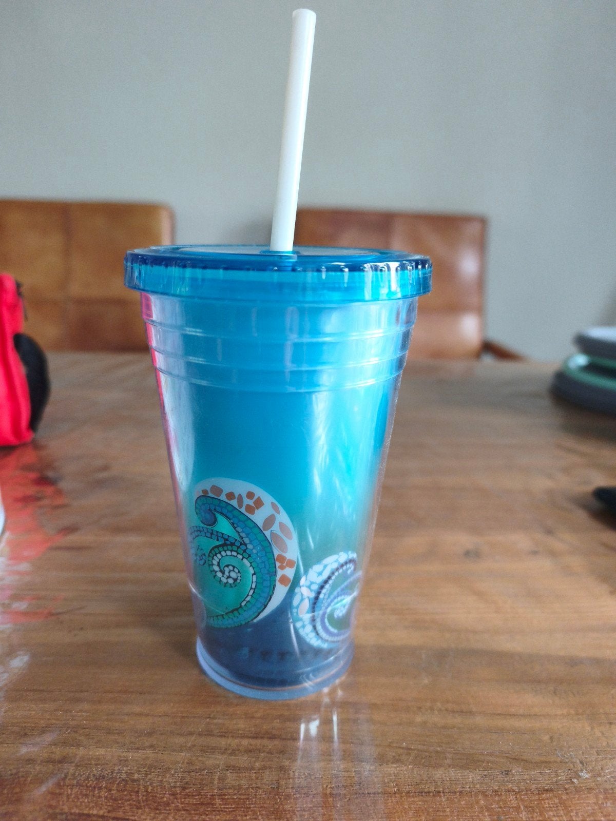 Starbucks beker, Ophalen