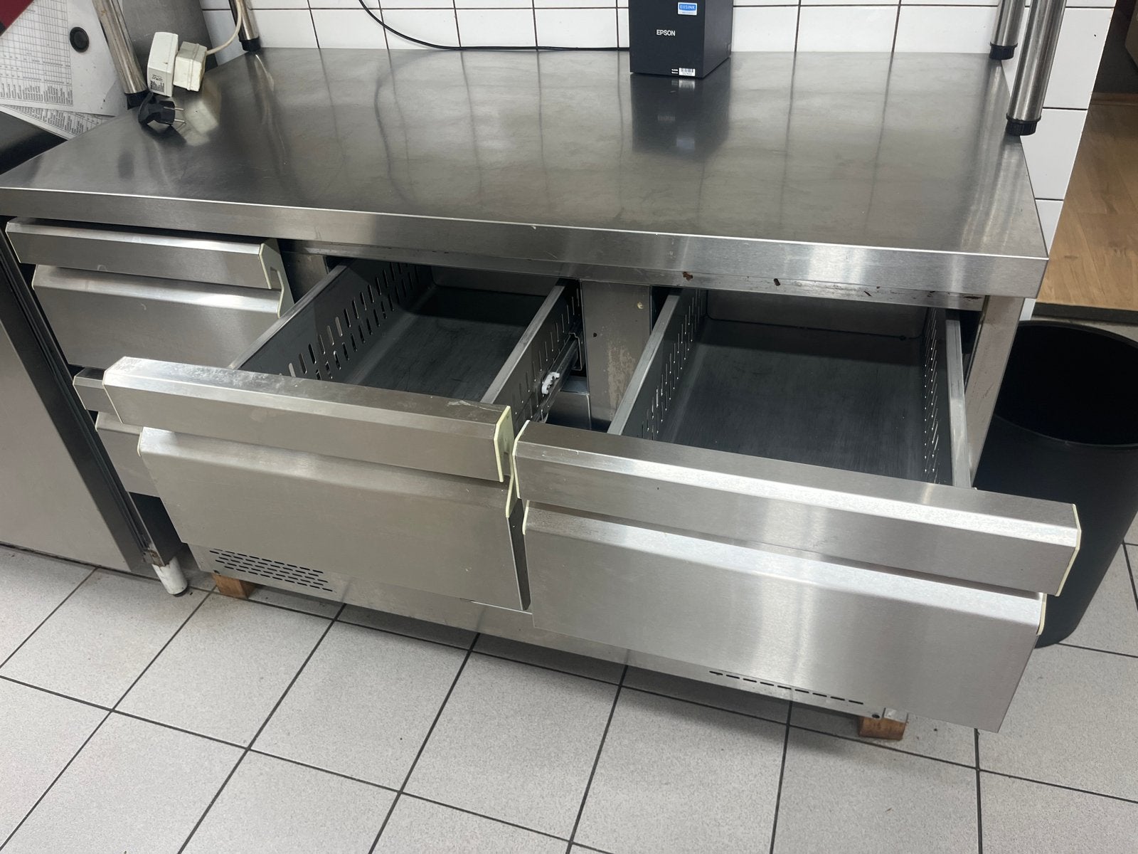 RVS Werkbank met Koellades - Horeca Keuken, Ophalen, Gebruikt, Koelen en Vriezen