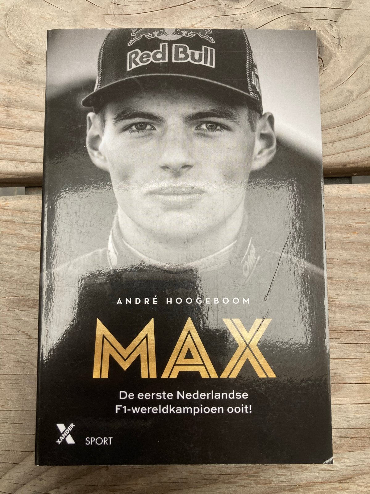 Boek: MAX - De eerste Nederlandse F1-wereldkampioen, Ophalen of Verzenden, Zo goed als nieuw, Algemeen