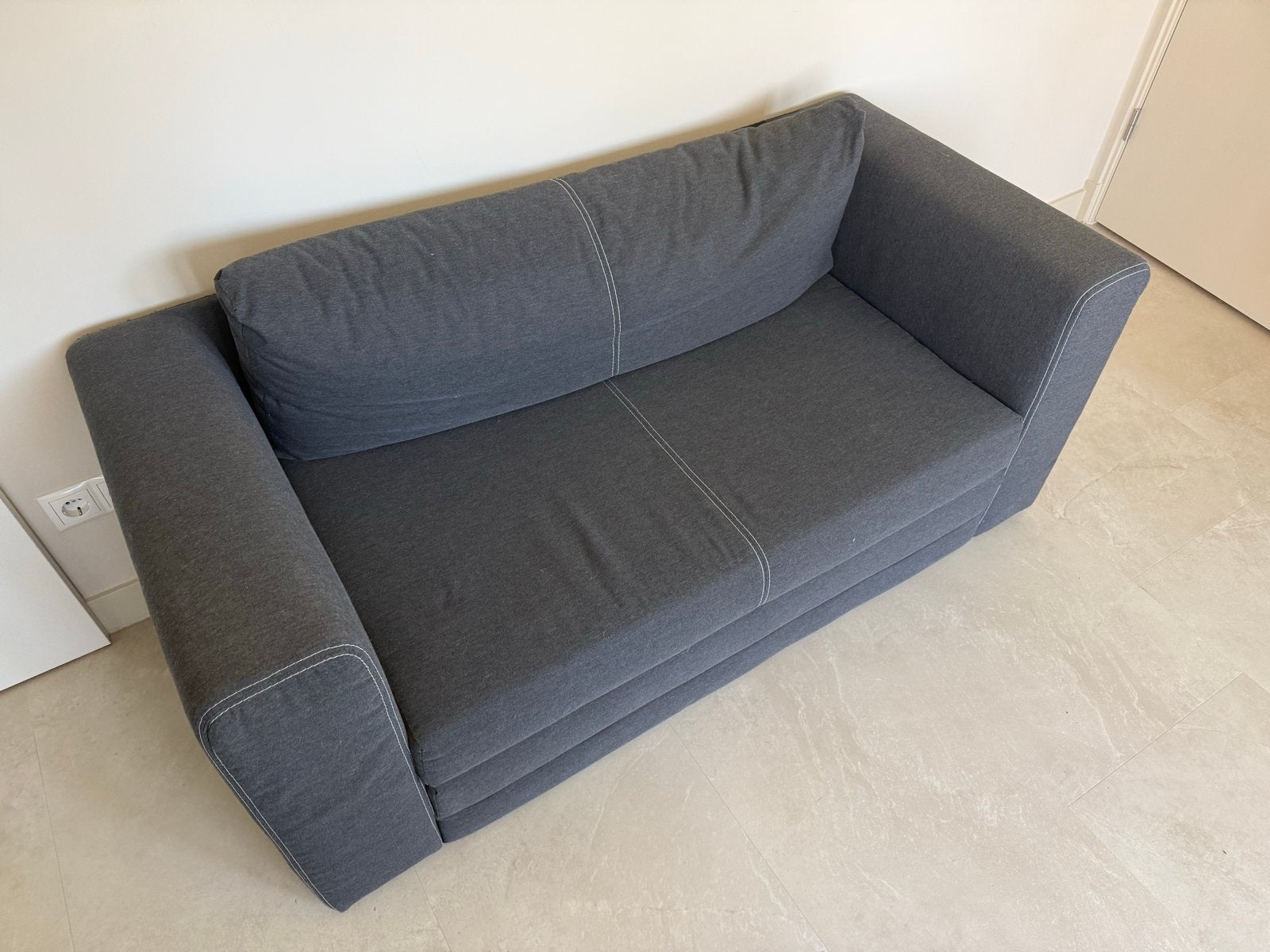Compact IKEA bankje - Ideaal voor kleine ruimtes, Huis en Inrichting, Ophalen, Gebruikt, Minder dan 75 cm, Tweepersoons