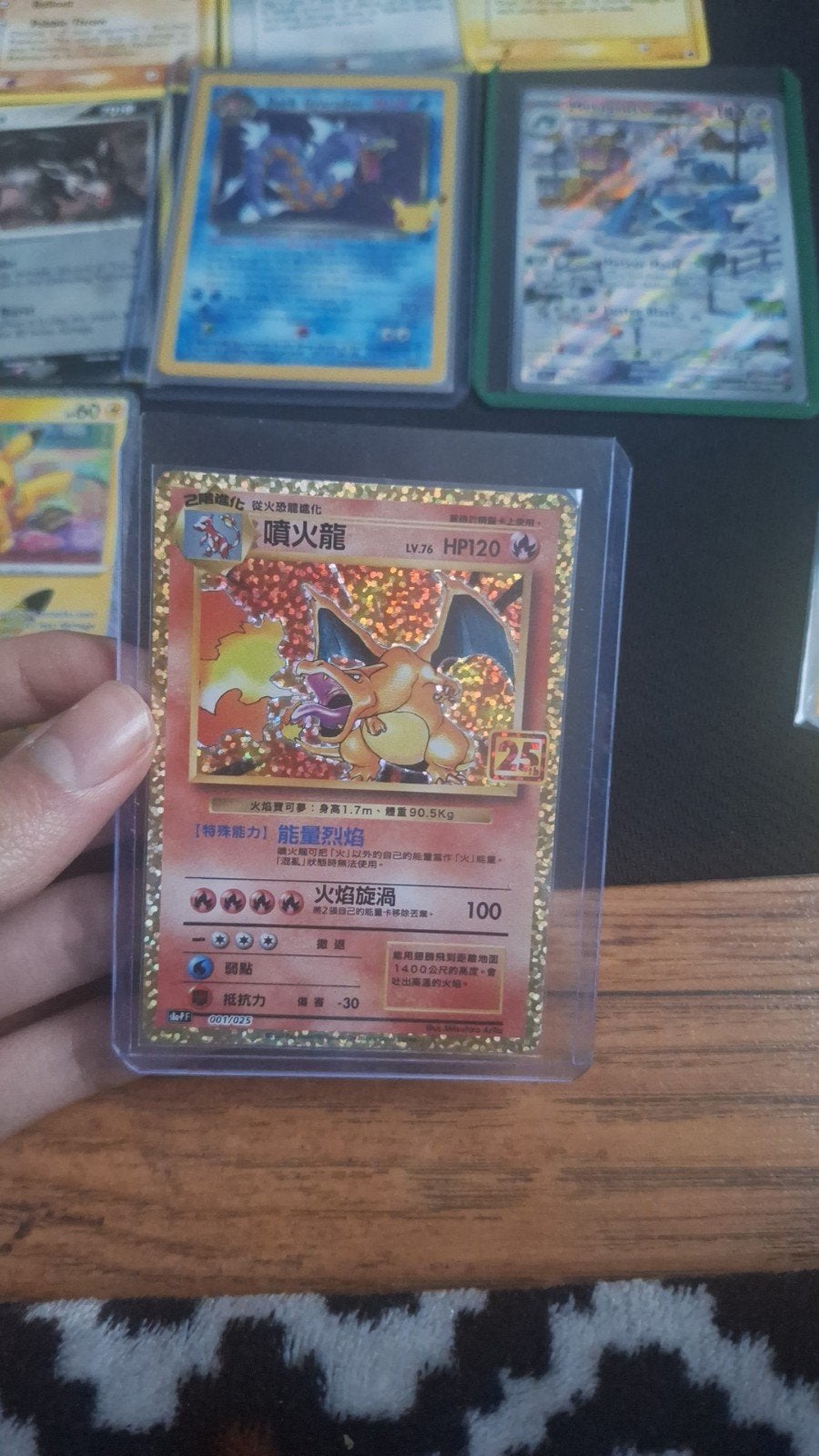 Pokémon Charizard Celebrations 25th Anniversary Kaart, Ophalen of Verzenden, Nieuw, Losse kaart, Foil