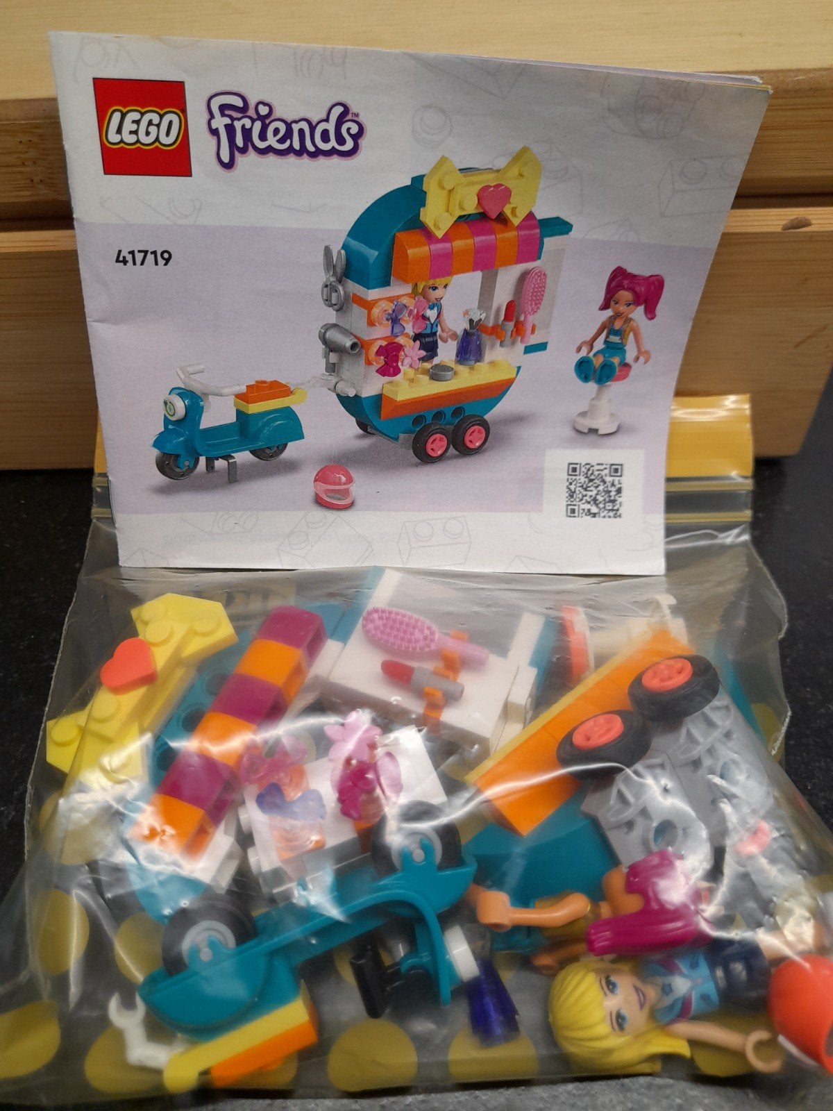 Lego Friends Mobiele Modeboetiek 41719 - Compleet, Ophalen of Verzenden, Zo goed als nieuw, Lego
