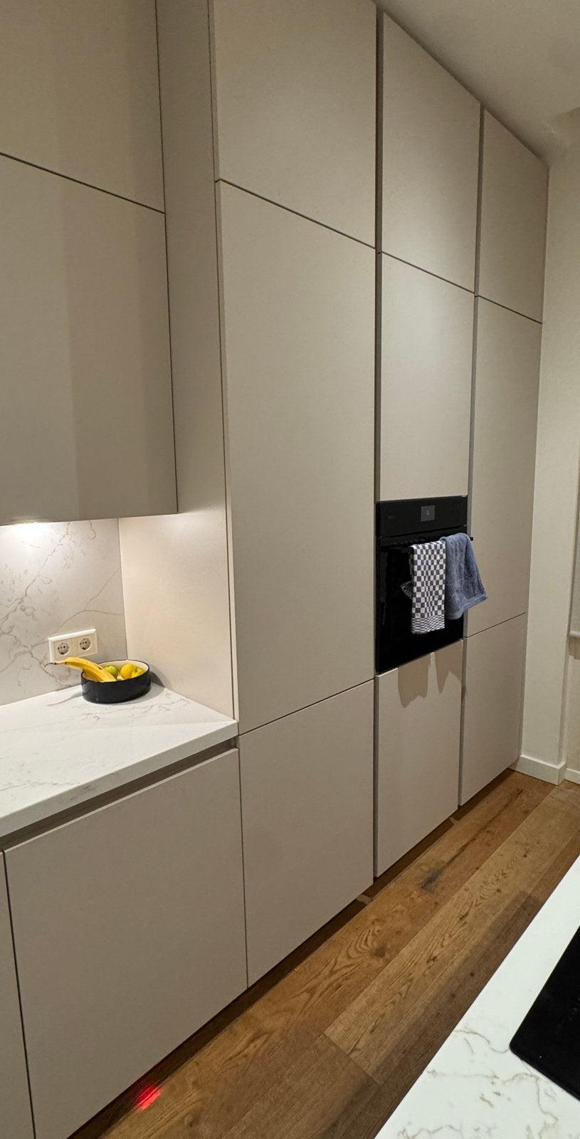 Nieuwe Keukenkast voor Inbouw Koelkast - Kasjmir, Huis en Inrichting, Ophalen, 200 cm of meer, Beige, Nieuw