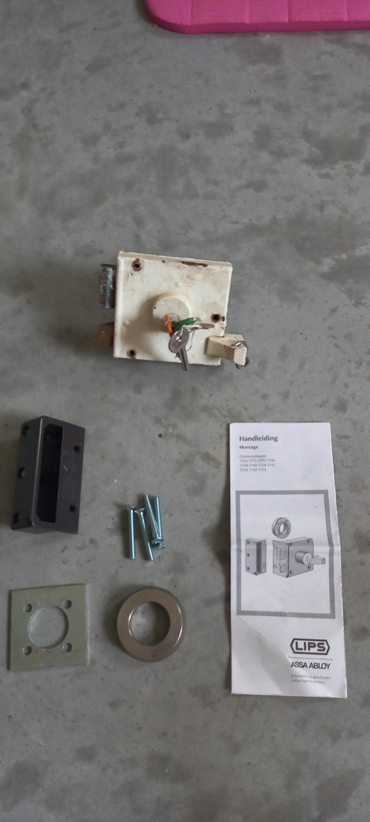 LIPS ASSA ABLOY voordeur slot met handleiding en toebehoren, Ophalen of Verzenden, Gebruikt, Slot