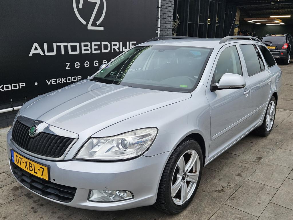 Skoda Octavia Combi 1.2 TSI Ambition Business Line *AC*Navi*, Voorwielaandrijving, Euro 5, Gebruikt, 4 cilinders