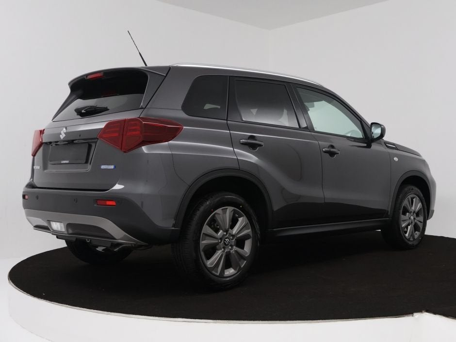 Suzuki Vitara 1.4 Boosterjet Smart Hybrid Select | Voorraad, Voorwielaandrijving, 12 maanden, Stof, Zwart