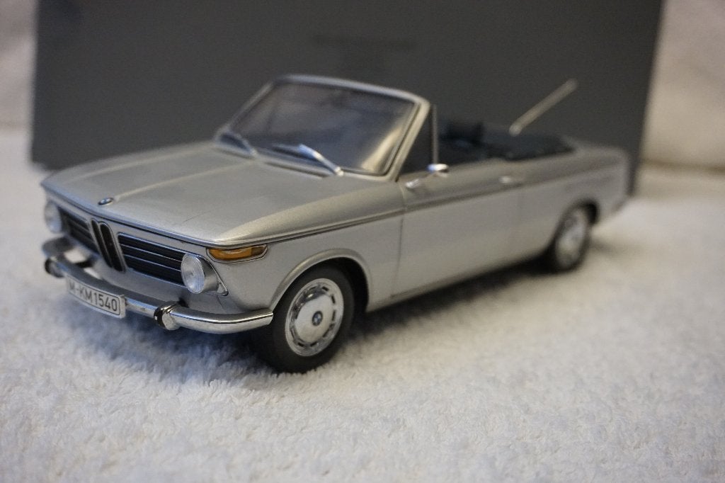 BMW 1600 Cabrio Zilver Minichamps 1:18 80430145819, Ophalen of Verzenden, Zo goed als nieuw, Auto, MiniChamps