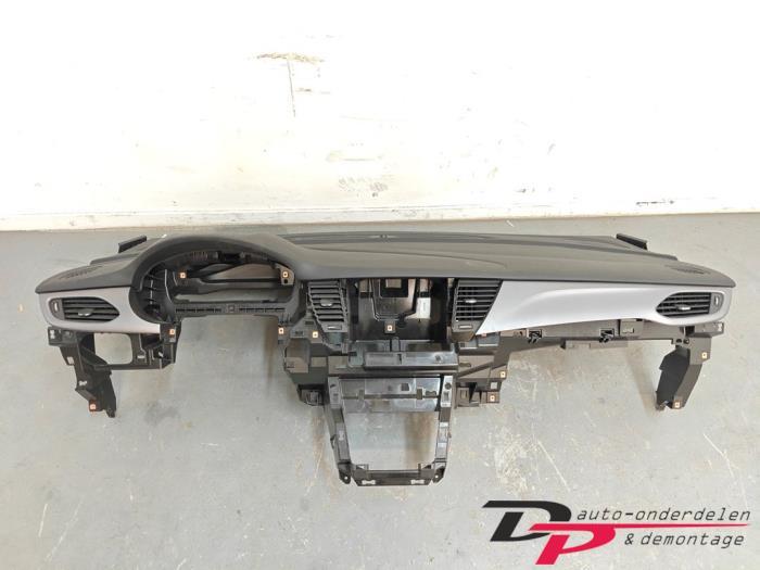 Dashboard van een Opel Astra, Auto-onderdelen, Gebruikt, -, -, Opel