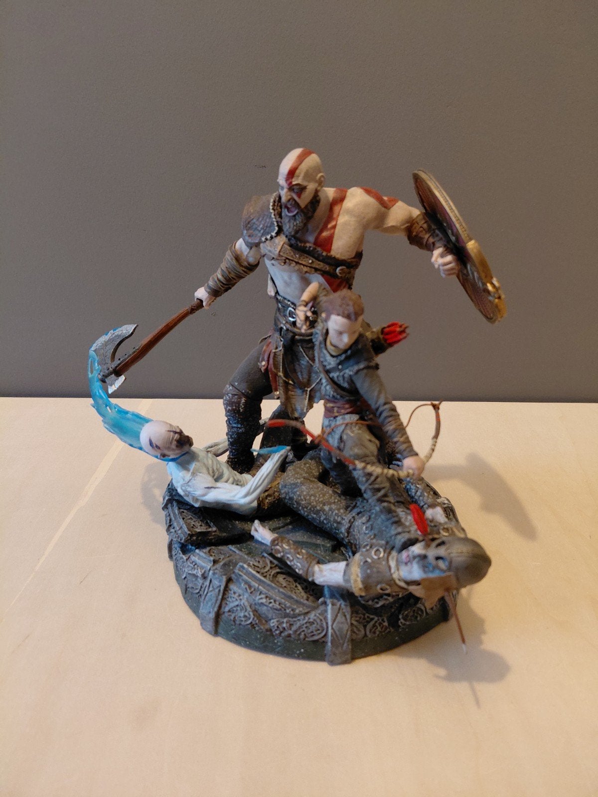 God Of War Kratos en Atreus Statue, Ophalen of Verzenden, Zo goed als nieuw