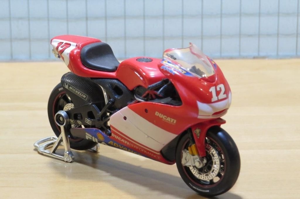 Troy Bayliss Ducati Desmosedici MotoGP 2003 1:18, MayCheong, Maisto, Nieuw, Ophalen of Verzenden