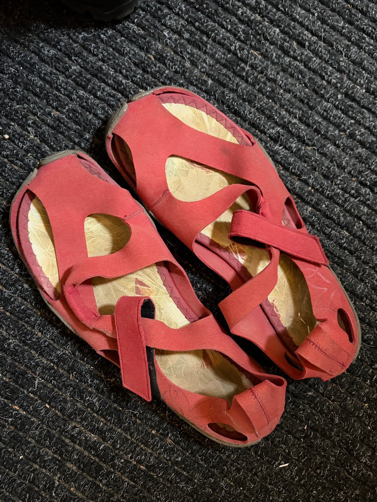 Wildling Feder maat 42 barefoot schoenen sandalen, Gedragen, Rood, Sandalen of Muiltjes, Ophalen of Verzenden