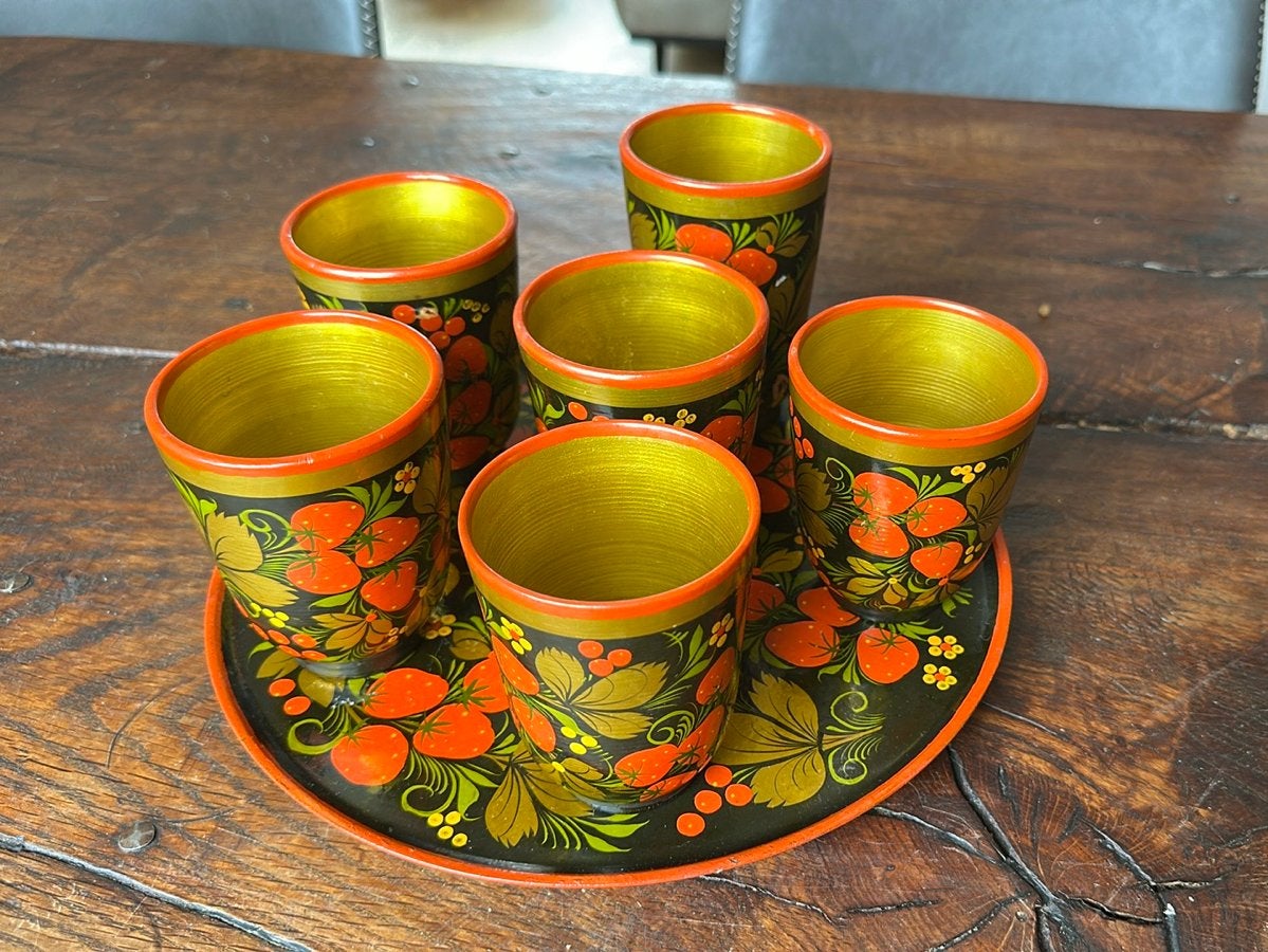 Set van 6 ongebruikte Russische houten bekers met dienblad, Ophalen of Verzenden