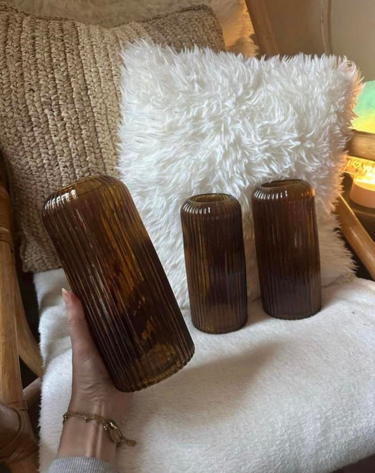 Drie glazen vazen met ribbel textuur - bruin - Loods 5, Ophalen of Verzenden, Zo goed als nieuw