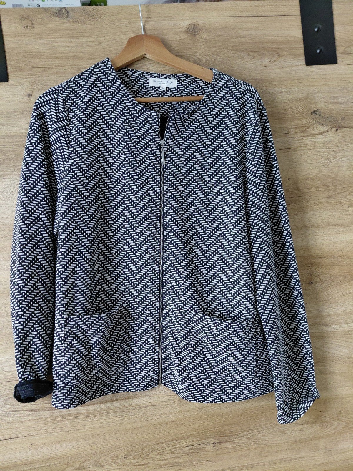 Christian Berg vest maat 44, Ophalen of Verzenden