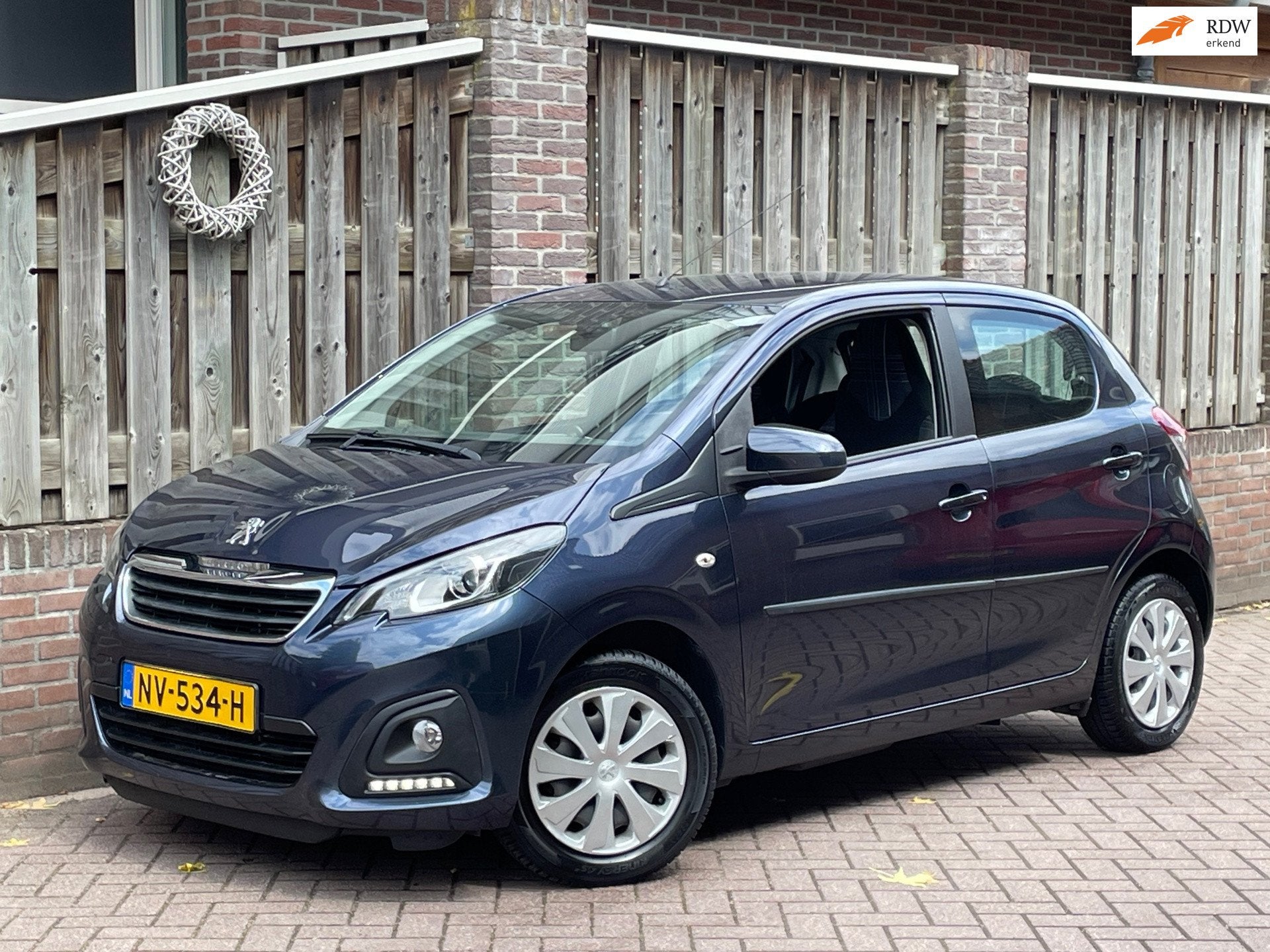 Peugeot 108 1.0 e-VTi Blue Lion AIRCO, 5-deurs, 137DKM, Auto's, Peugeot, Voorwielaandrijving, Stof, Gebruikt, Euro 6