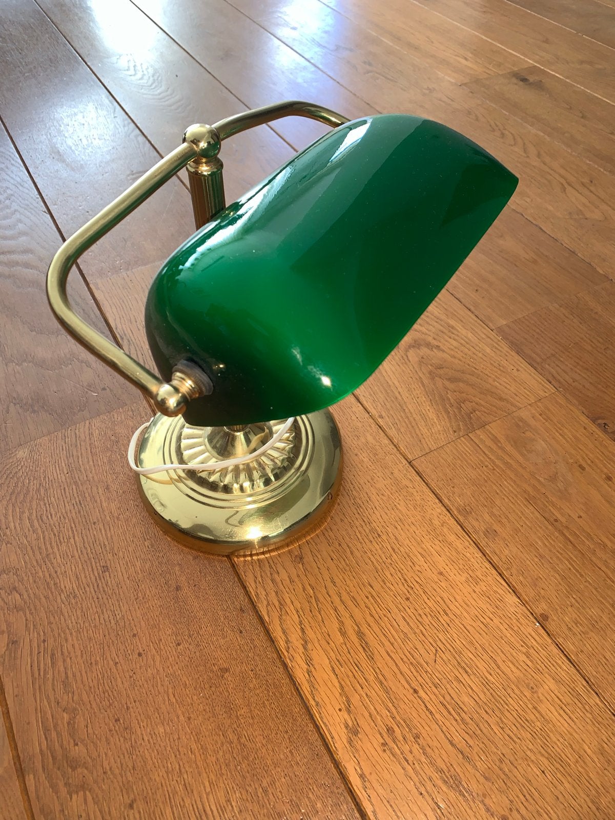Vintage  bankierslamp met groene glazen kap werkt perfect, Ophalen of Verzenden, Zo goed als nieuw, Glas, Minder dan 50 cm