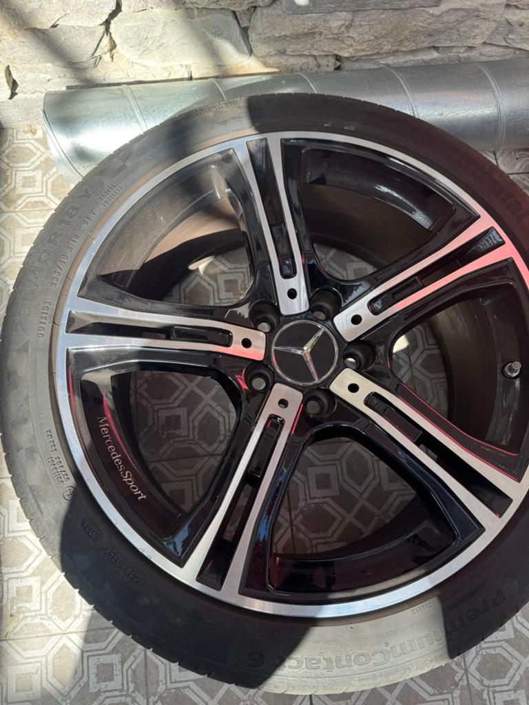 Mercedes breedset velgen 18inch, Ophalen, 18 inch, Velg(en), Zomerbanden