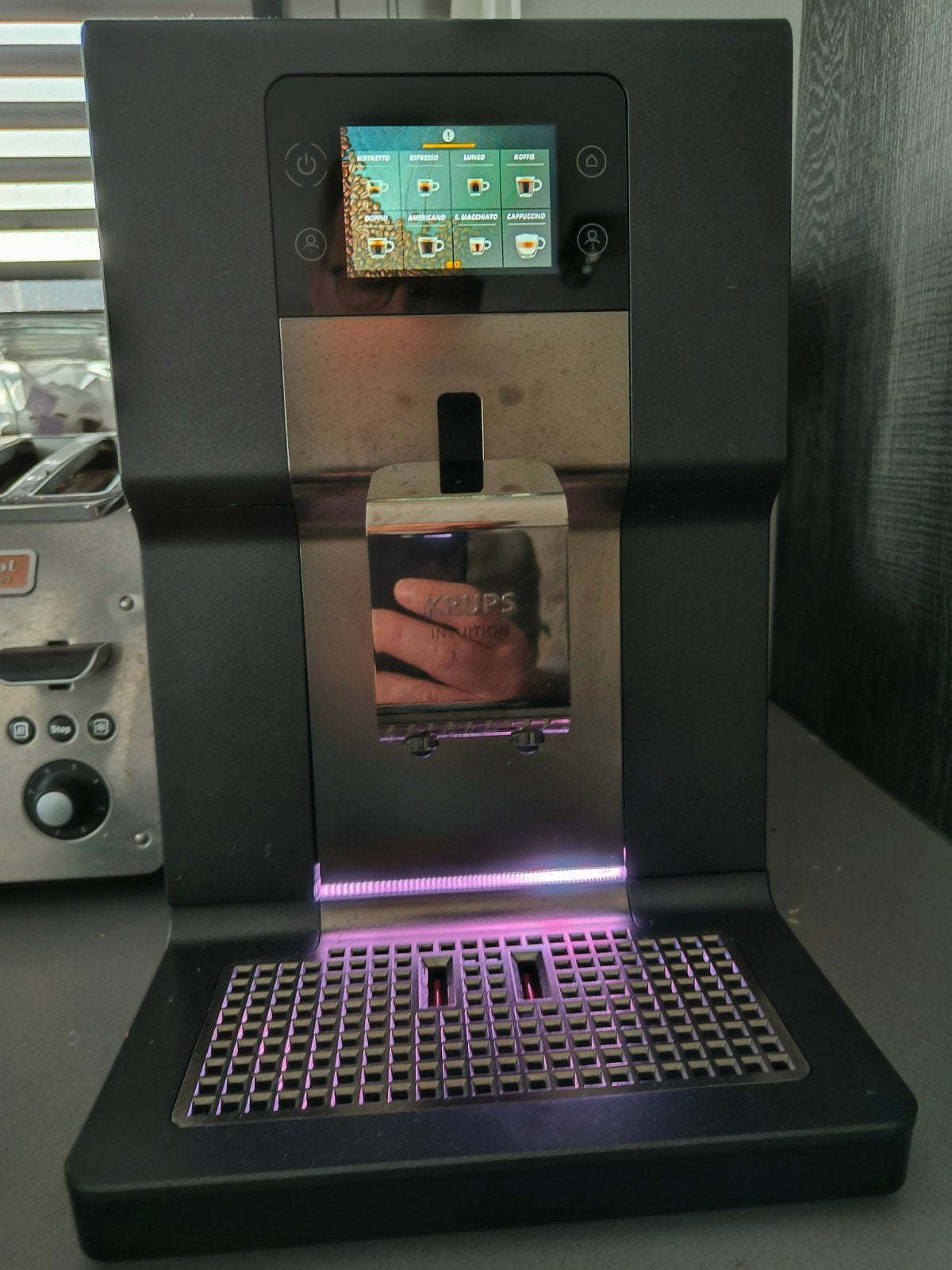 Krups Intuition Preference+, Ophalen, Afneembaar waterreservoir, Espresso apparaat, 10 kopjes of meer
