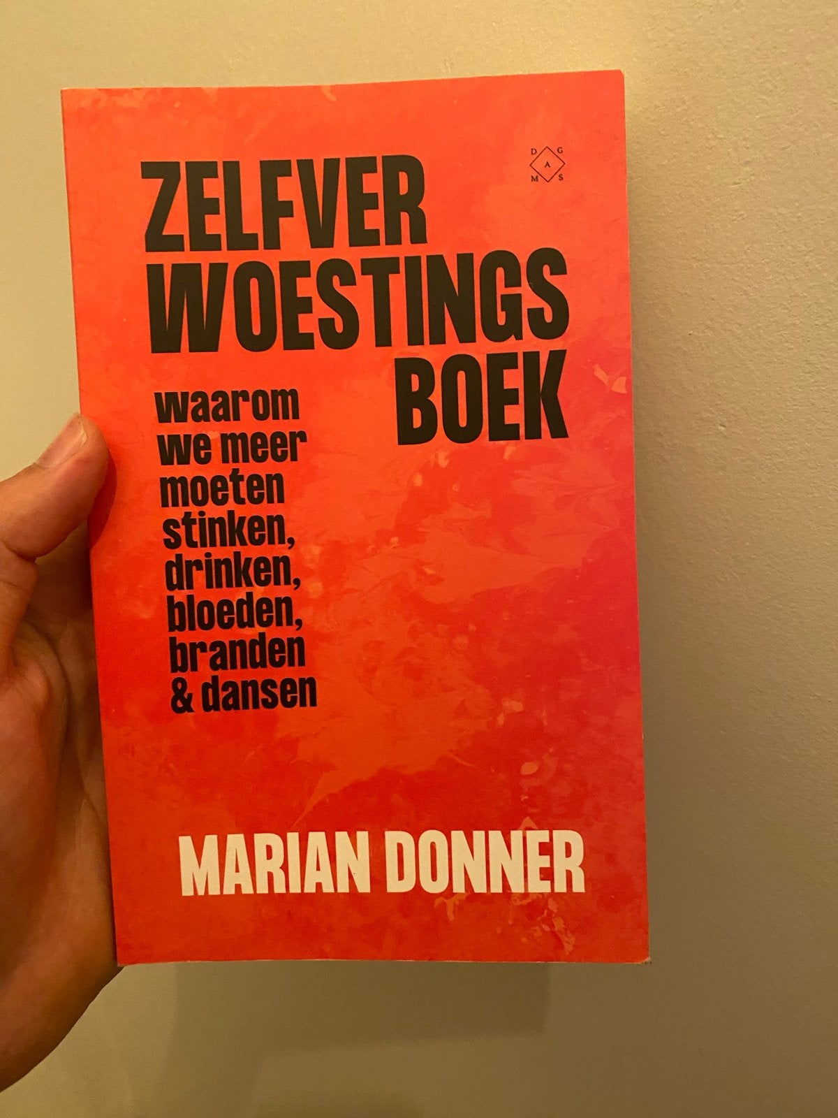 Zelfverwoestingsboek - Marian Donner (Zo goed als nieuw), Ophalen of Verzenden, Zo goed als nieuw, Nederland