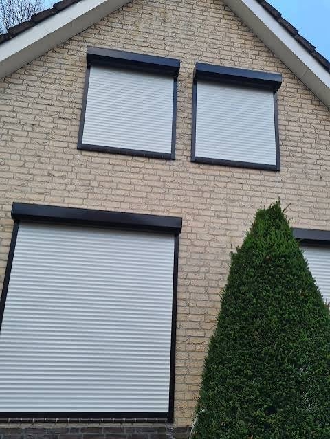 Gezocht: Leverancier/plaatser rolluiken met normale prijzen, Doe-het-zelf en Verbouw, 200 cm of meer, Wit, 150 tot 200 cm, Nieuw