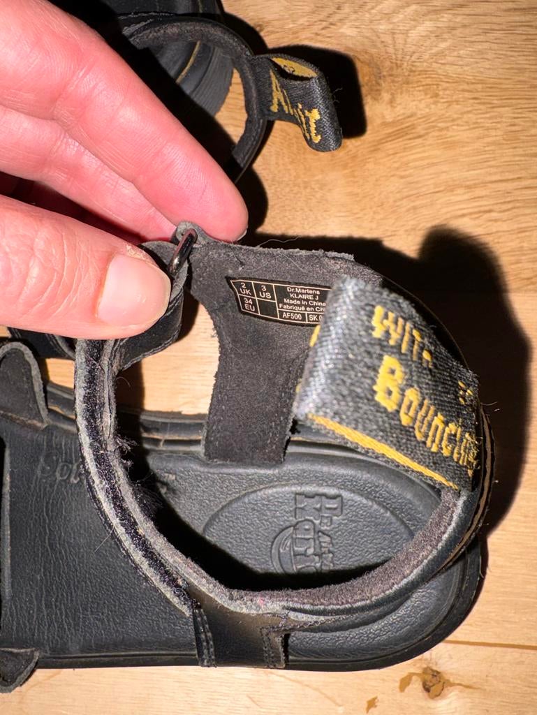 Dr. Martens Klair J sandalen - Maat 34, Kinderen en Baby's, Kinderkleding | Schoenen en Sokken, Ophalen of Verzenden