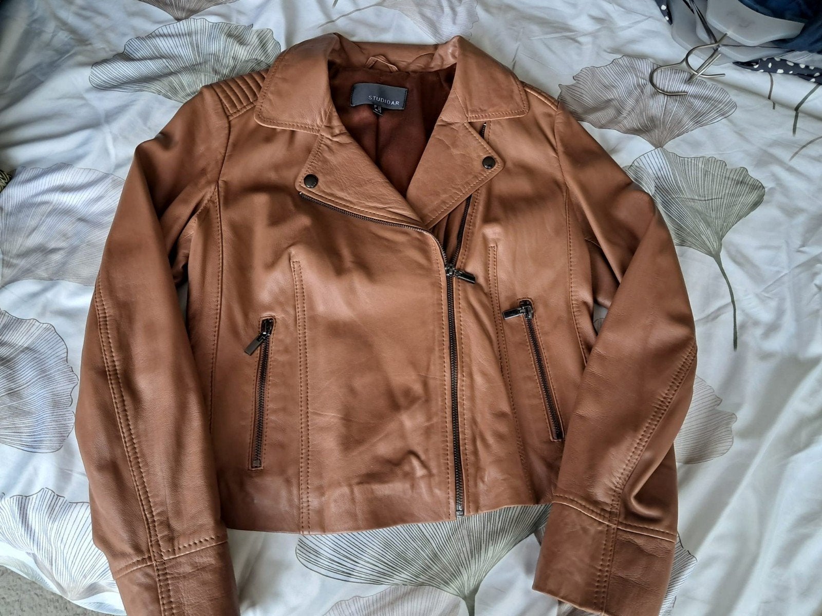 Damesjas bruin leder mt 40, Maat 38/40 (M), Bruin, Ophalen of Verzenden, Zo goed als nieuw