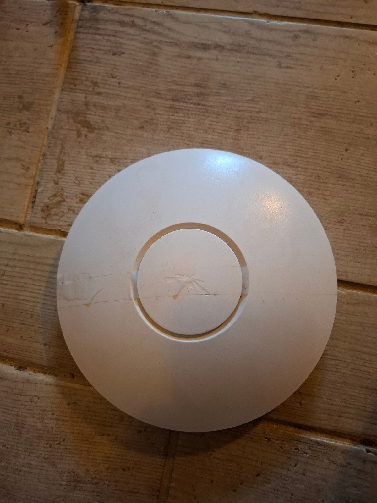 Ubiquiti UniFi AP LR Access Point (zonder PoE-adapter), Computers en Software, Accesspoints, Gebruikt, Ophalen of Verzenden