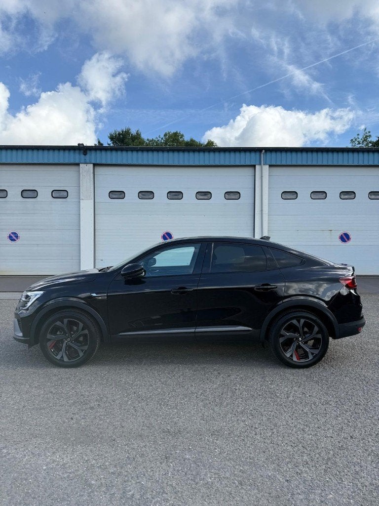 Renault Arkana 1.6 E-tech Hybrid 143pk Aut 2022 Zwart RS, Auto's, Zwart, Zwart, 75 €/maand, 760 kg