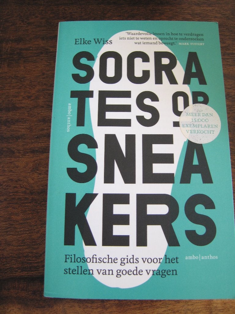 Socrates op sneakers Elke Wiss, Boeken, Ophalen of Verzenden, Zo goed als nieuw