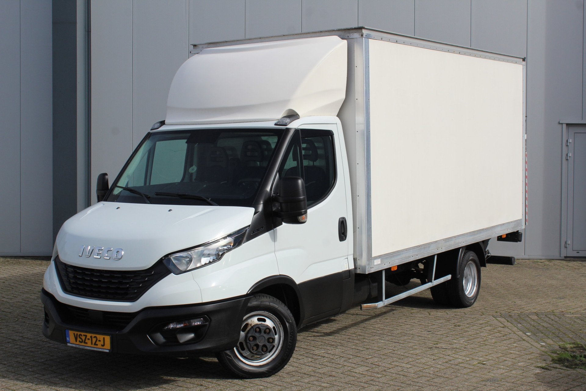 Iveco Daily 35C16H 2.3 410 Bakwagen + Laadklep, 3 Persoons,, Auto's, Iveco, Wit, Bedrijf, Te koop