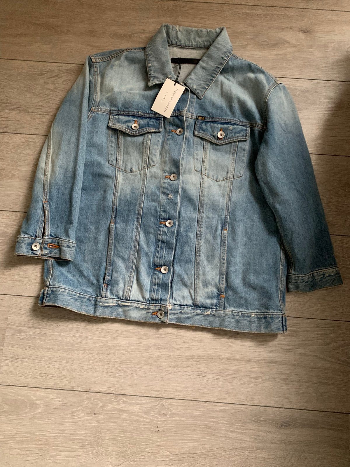 Tiger of Sweden spijkerjack - Nieuw met kaartjes, Ophalen of Verzenden, Nieuw, Maat 42/44 (L), Blauw