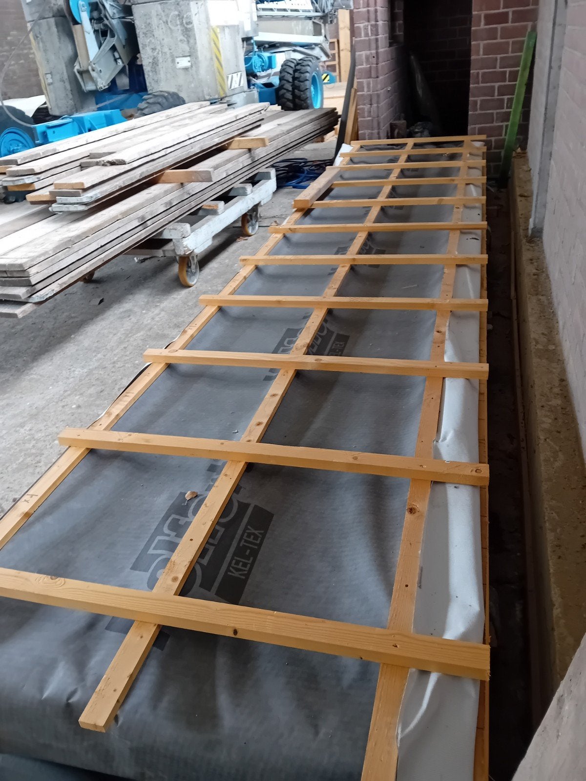 2 geïsoleerde dakplaten, 5m lang, 1200mm breed, damp-open fo, Ophalen